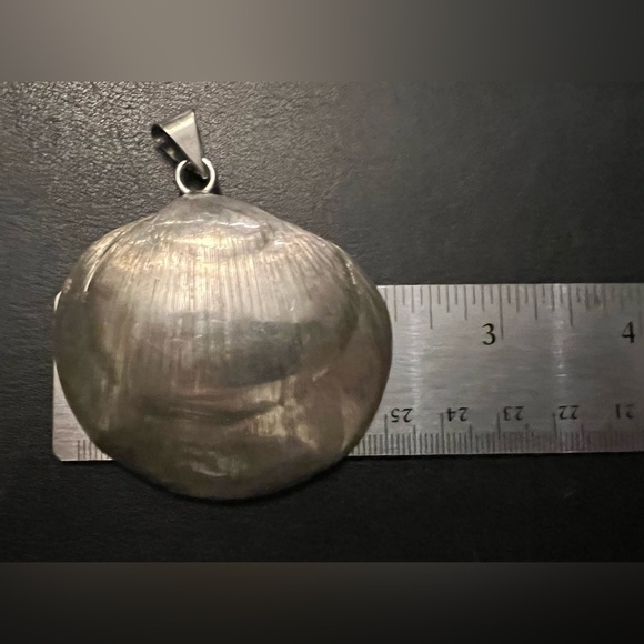Vintage Taxco Mexico TR 50 925 Silver Clam Shell Pendant - Picture 9 of 10